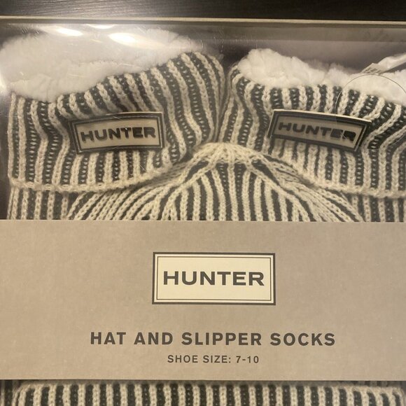 Hunter Hat & Slipper Socks Boxed Set - Picture 2 of 4